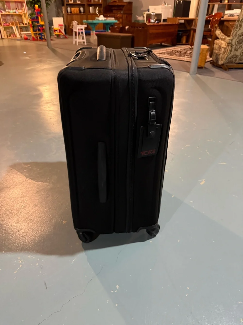 Tumi 26 inch